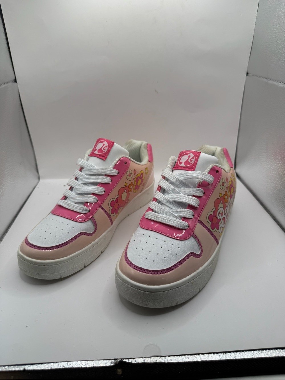 Barbie Women’s Pink Floral Low Top Sneakers White Lace Up Shoes Size 8